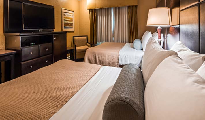 Two Queen Bed Room in Best Western Carmel's Town House Lodge Hotel